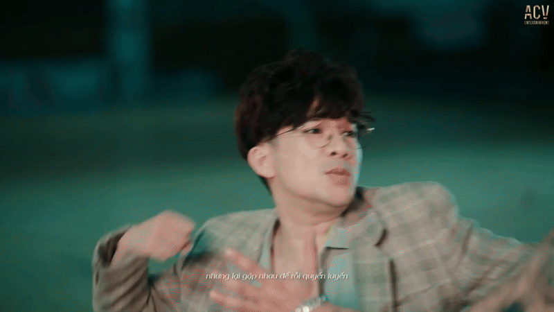 Nam ca sĩ Vpop giàu tới mức tiền đổ ào xuống chân, tung MV mới khiến thanh xuân bao thế hệ như ùa về- Ảnh 5.
