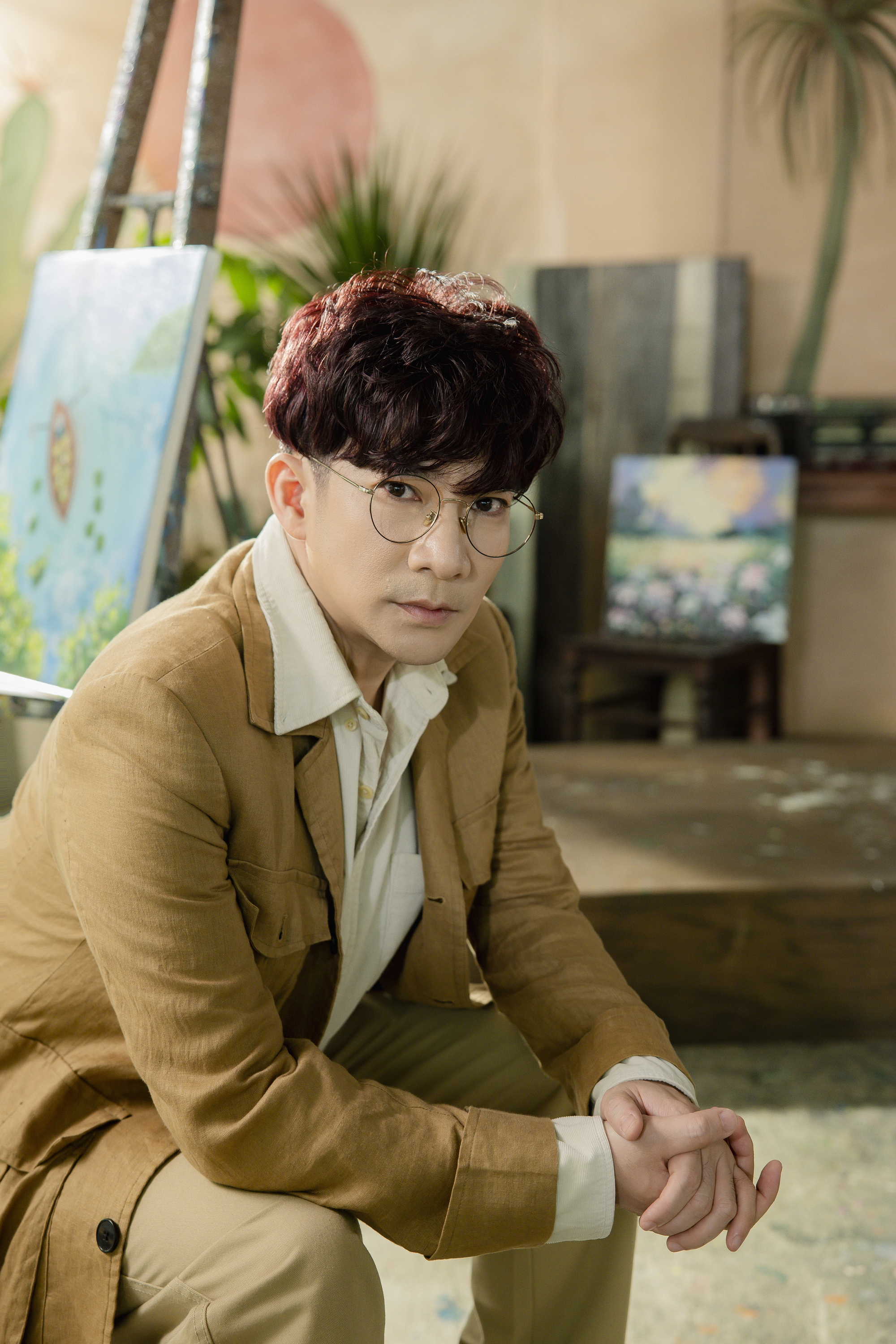 Nam ca sĩ Vpop giàu tới mức tiền đổ ào xuống chân, tung MV mới khiến thanh xuân bao thế hệ như ùa về- Ảnh 8.