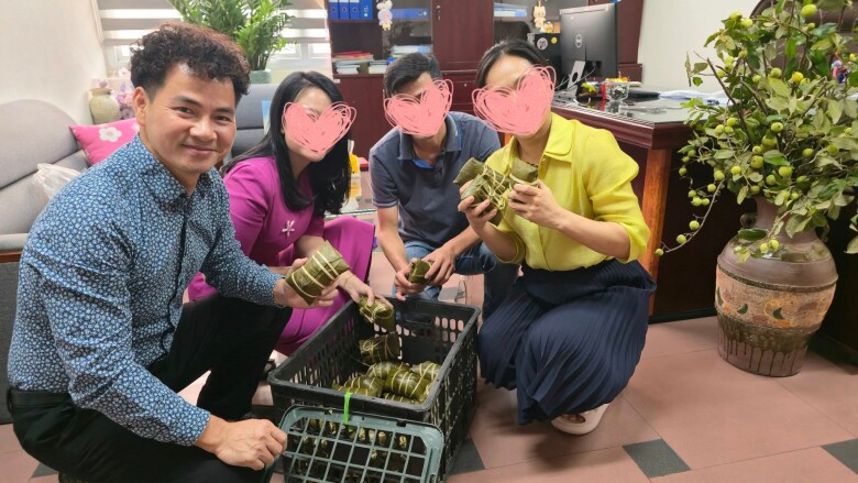 NSND Xuân Bắc nổi tiếng là nghệ sĩ gần gũi, hòa đồng.