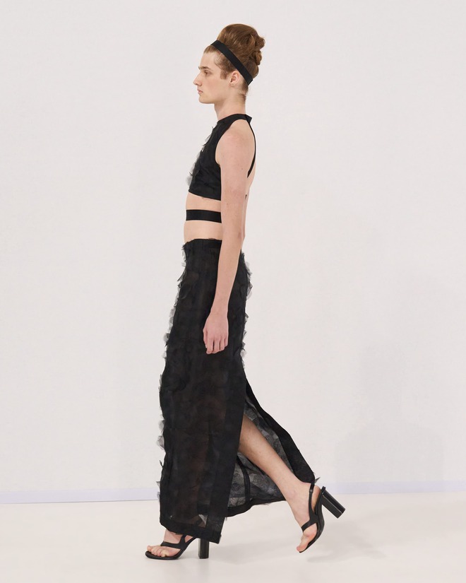 Những outfit bắt mắt của áo lửng và váy dài - Ảnh 2.