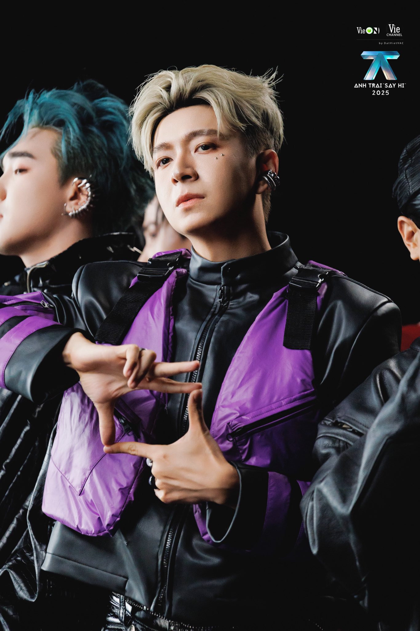 1 nhân vật “tàng hình” trong MV chủ đề, vocalist bị rapper áp đảo để lộ điểm yếu của Anh Trai Say Hi mùa 2- Ảnh 5.