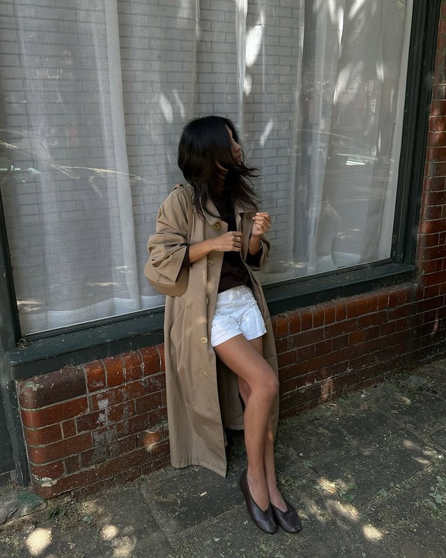 Rục rịch bước vào mùa lạnh với những chiếc trench coat kinh điển- Ảnh 2. Rục rịch bước vào mùa lạnh với những chiếc trench coat kinh điển- Ảnh 2.