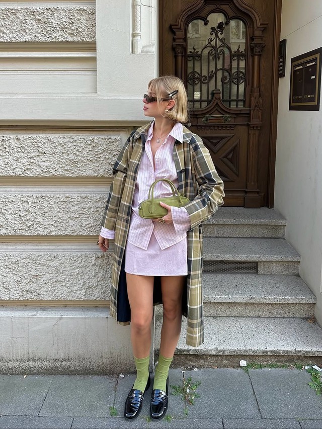 Rục rịch bước vào mùa lạnh với những chiếc trench coat kinh điển- Ảnh 5. Rục rịch bước vào mùa lạnh với những chiếc trench coat kinh điển- Ảnh 5.