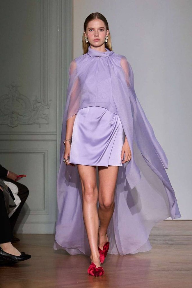 Sáng bừng không gian tiệc thu với các thiết kế lụa và vải mềm- Ảnh 6. Sáng bừng không gian tiệc thu với các thiết kế lụa và vải mềm- Ảnh 6.