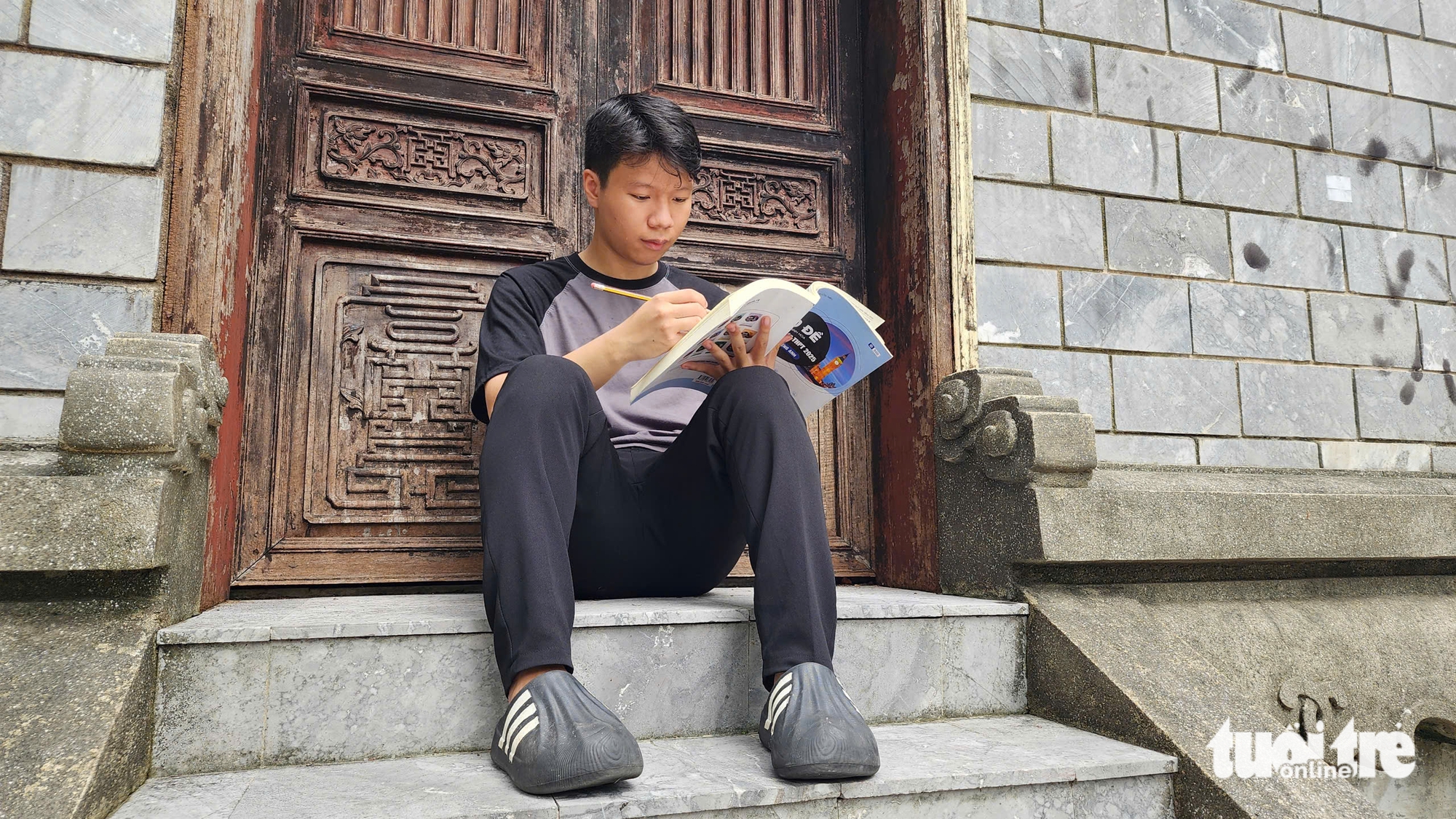 Không may cha mẹ đều mắc tâm thần, nam SV Huế thấy may mắn 'vì còn cha mẹ' 3 Không may cha mẹ đều mắc tâm thần, nam SV Huế thấy may mắn 'vì còn cha mẹ' - Ảnh 4.