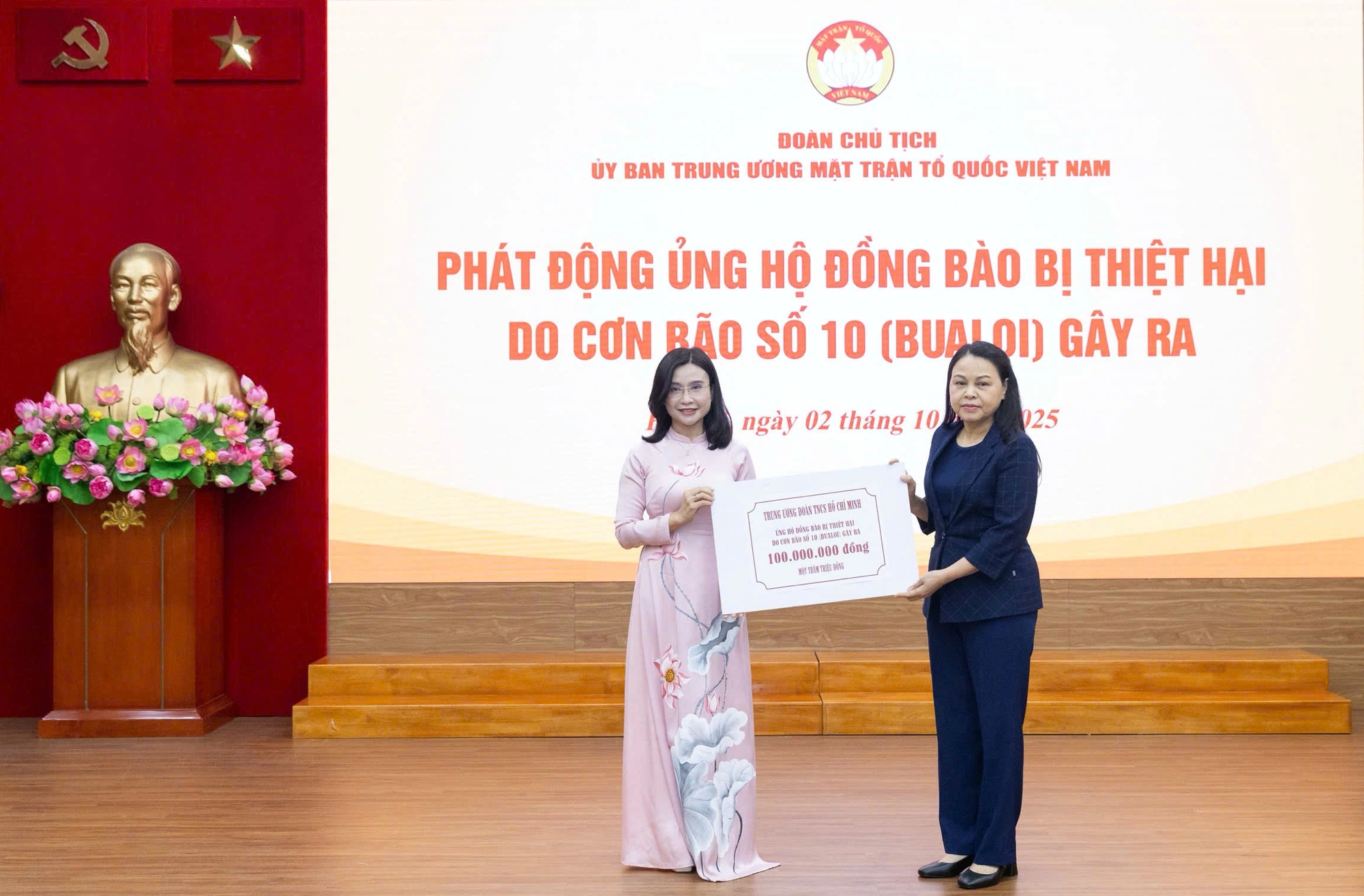 MTTQ Việt Nam phát động ủng hộ đồng bào bị thiệt hại do bão số 10 4 MTTQ Việt Nam phát động ủng hộ đồng bào bị thiệt hại do bão số 10 - Ảnh 4.