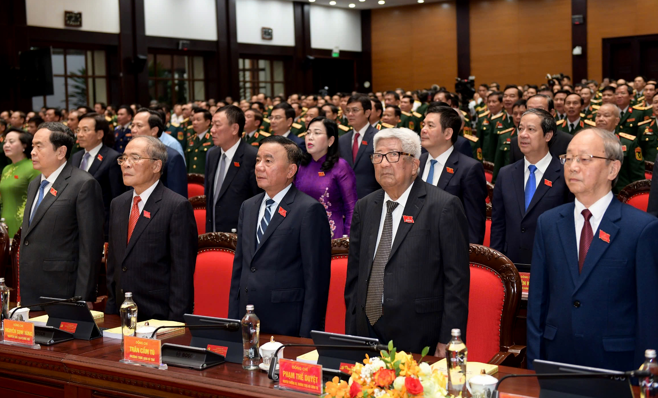 - Ảnh 4. - Ảnh 4.