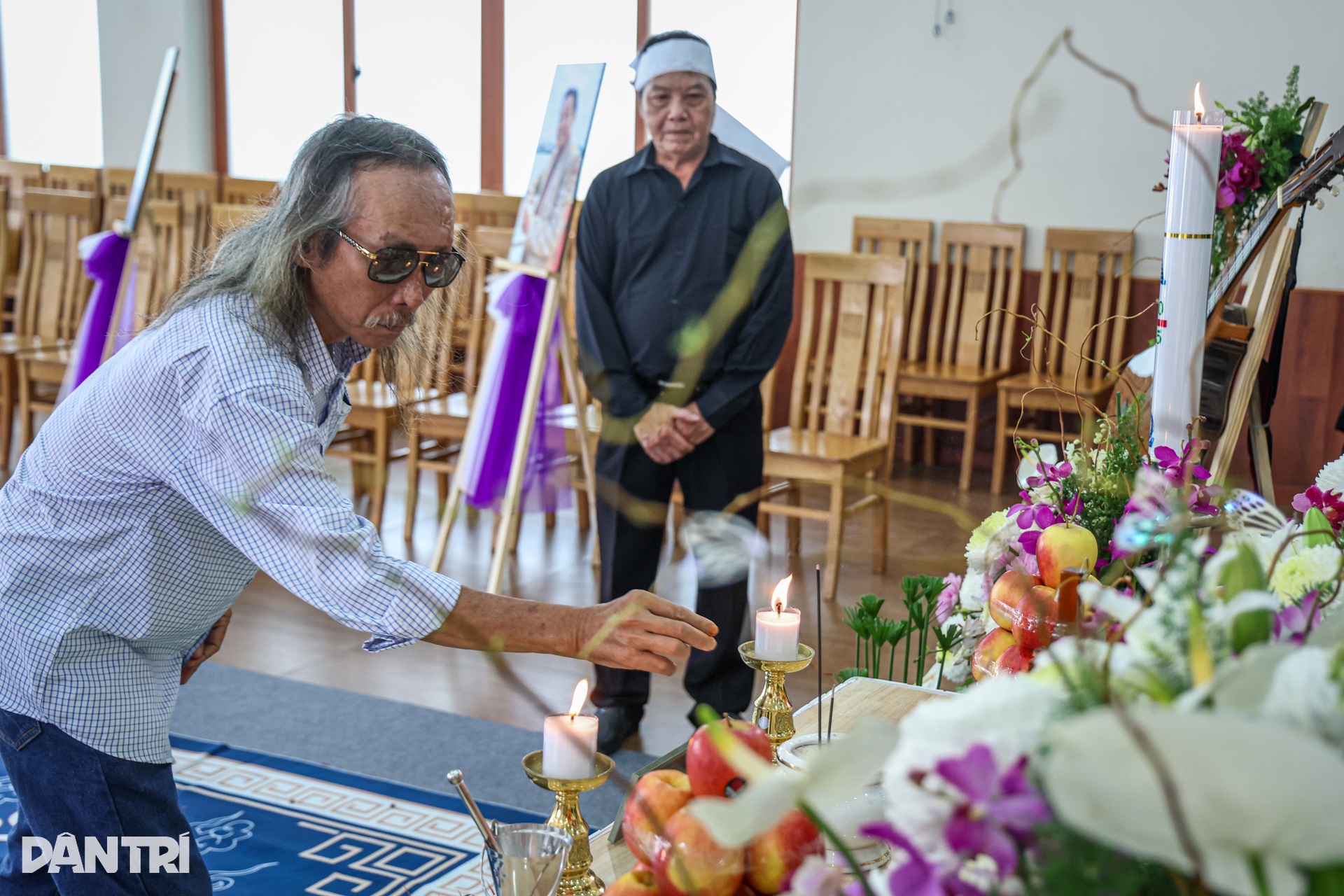 Bạn bè, đồng nghiệp xúc động trước linh cữu nhạc sĩ Thế Hiển - 10