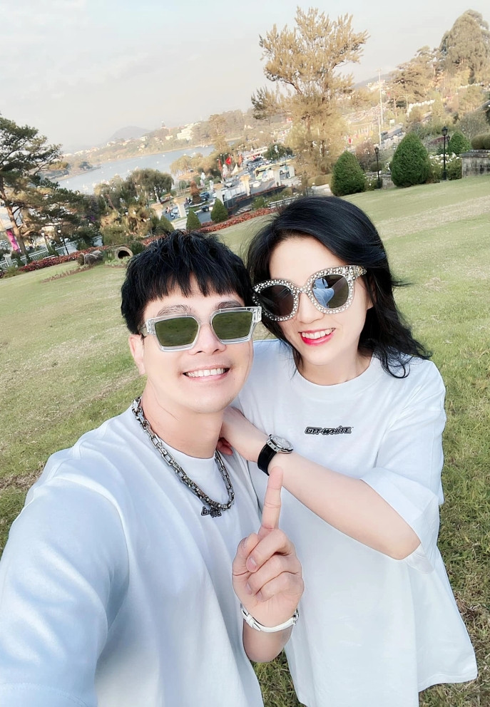 “Ông vua” đắt show hội chợ nhất miền Tây: Vào nghề cát-xê chỉ 20 nghìn đồng/đêm, thời đỉnh cao con số gấp 500 lần- Ảnh 4.