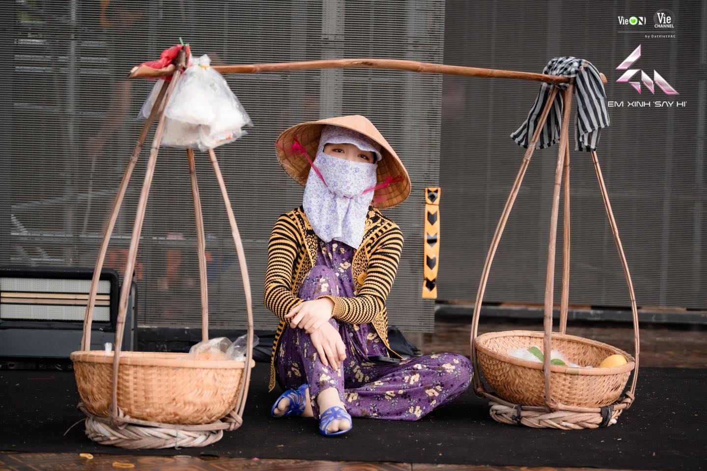 D-1 đến concert Em Xinh: Cả dàn nghệ sĩ đội mưa luyện tập, gì cũng dám làm dự đoán 1 đêm “ê hề content”- Ảnh 7.