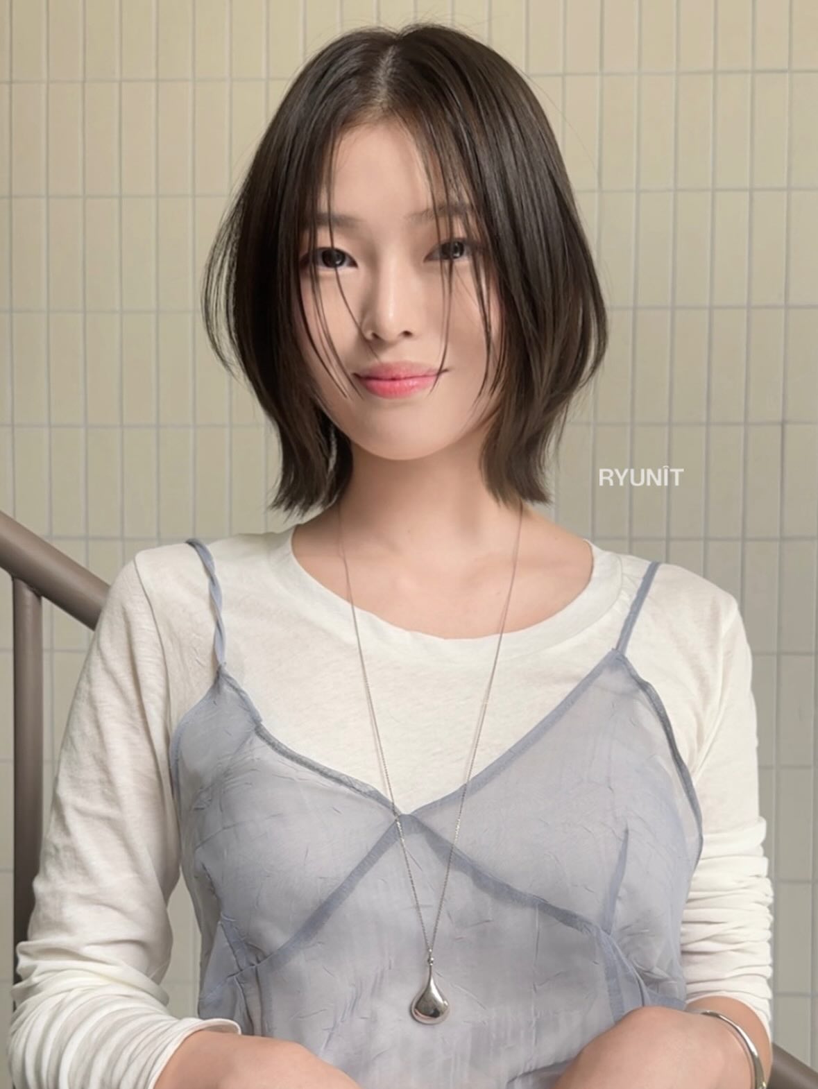 1759794853 382 5 kieu toc danh cho nang toc mong Hack do