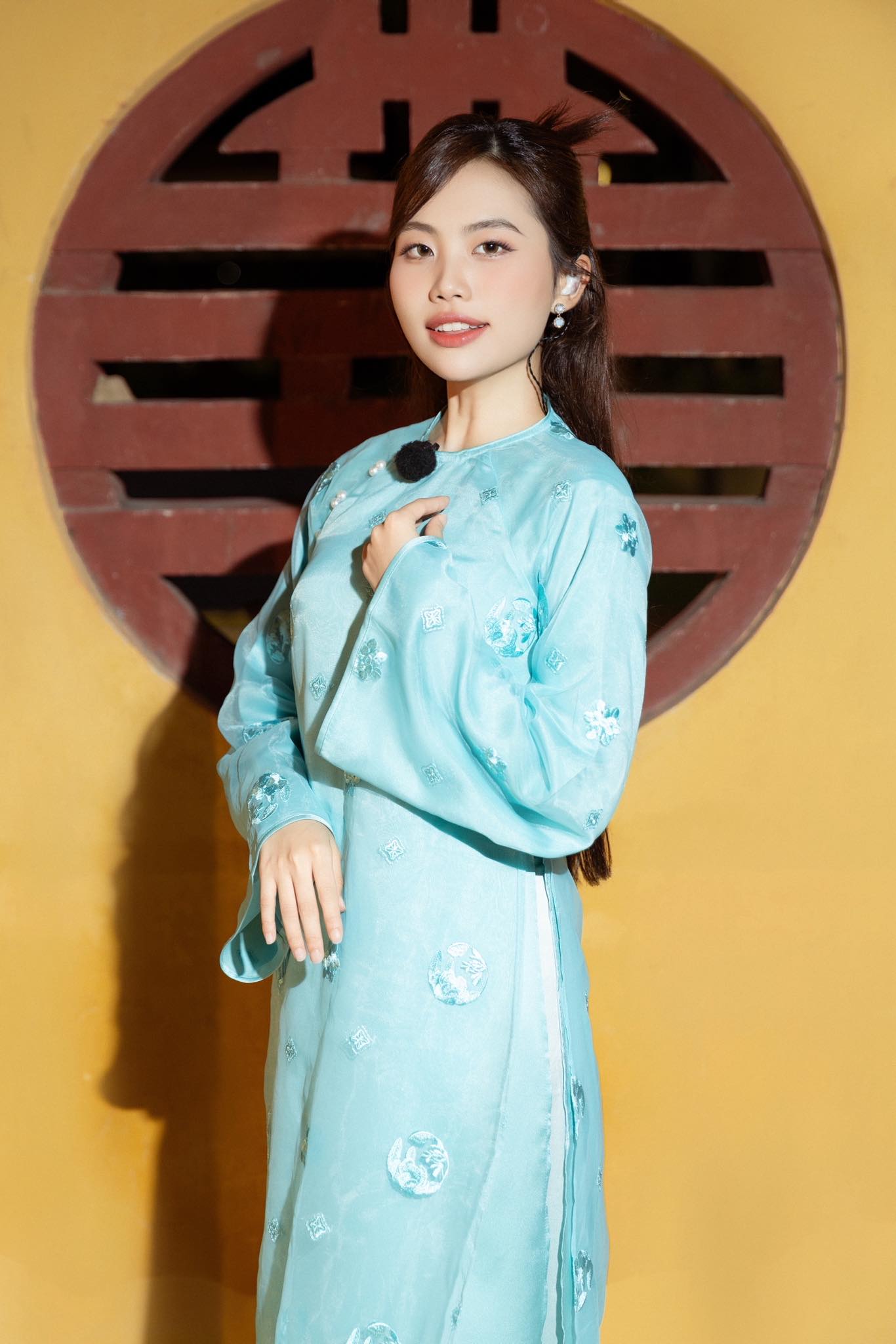 45 giây Phương Mỹ Chi hát chay ca khúc hot nhất 2/9, khán giả nghe xong buồn 3 ngày 3 đêm- Ảnh 2.