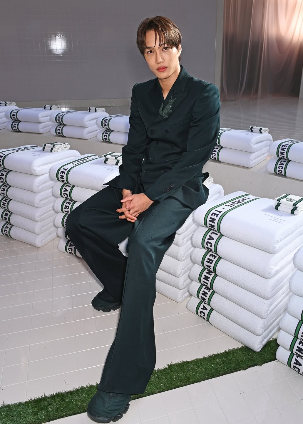 Tình cũ Jennie khiến 1 nam diễn viên bị hất văng lên lề - Ảnh 8.