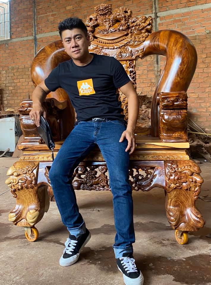 Nam ca sĩ điển trai như tài tử cực đắt show hội chợ, chuyện sở hữu đế chế nghìn tỷ đồng thực hư ra sao?- Ảnh 3.