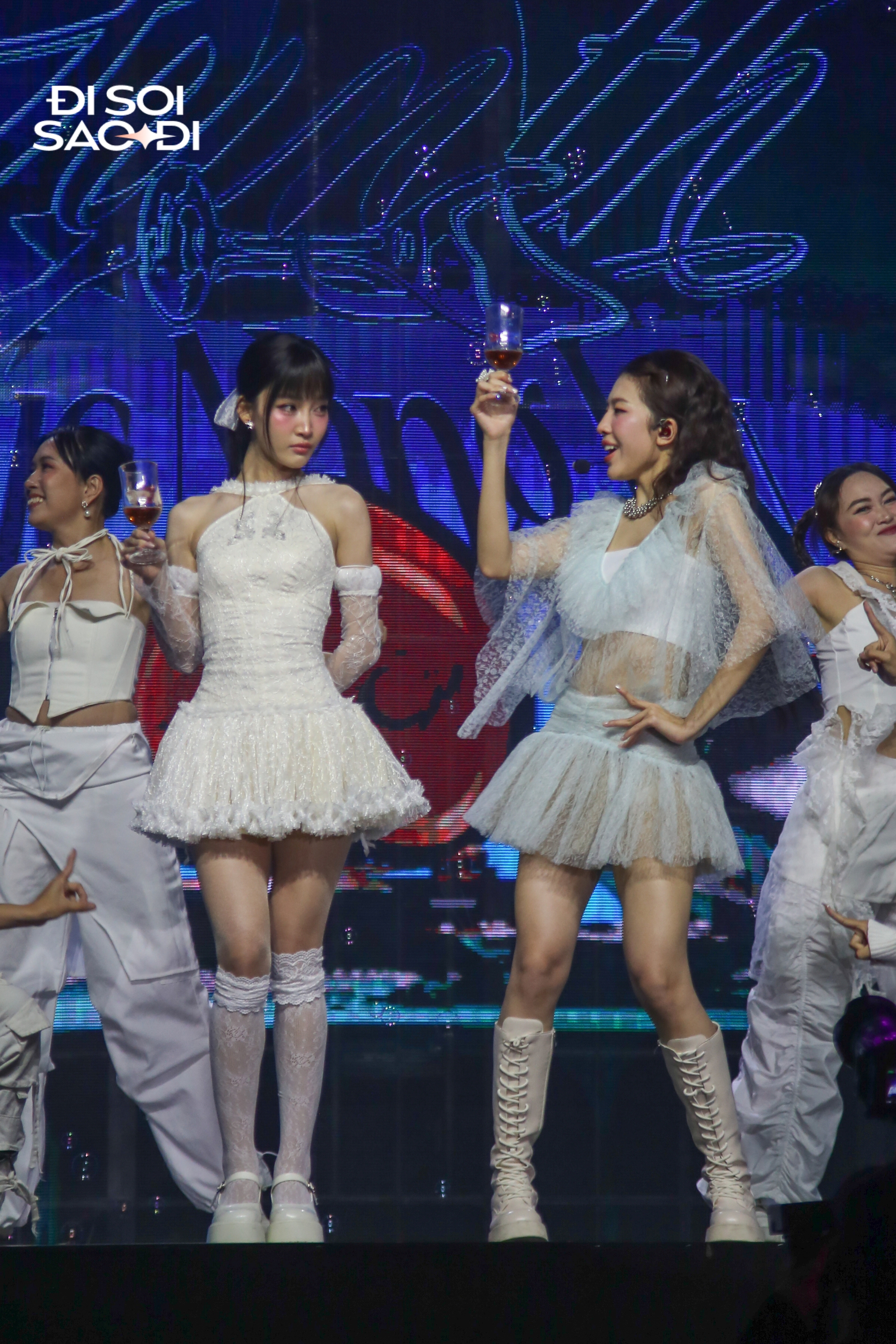 Vbiz có 1 “nữ hoàng nuốt chữ”: Mỹ nữ xinh như Hoa hậu, giọng hay nhảy giỏi nhưng vẫn có điểm trừ- Ảnh 2.