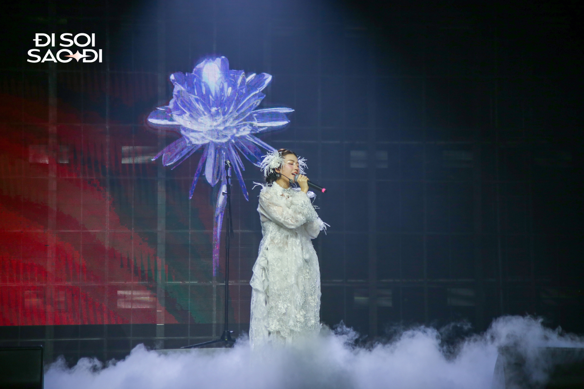 Vbiz có 1 “nữ hoàng nuốt chữ”: Mỹ nữ xinh như Hoa hậu, giọng hay nhảy giỏi nhưng vẫn có điểm trừ- Ảnh 8.