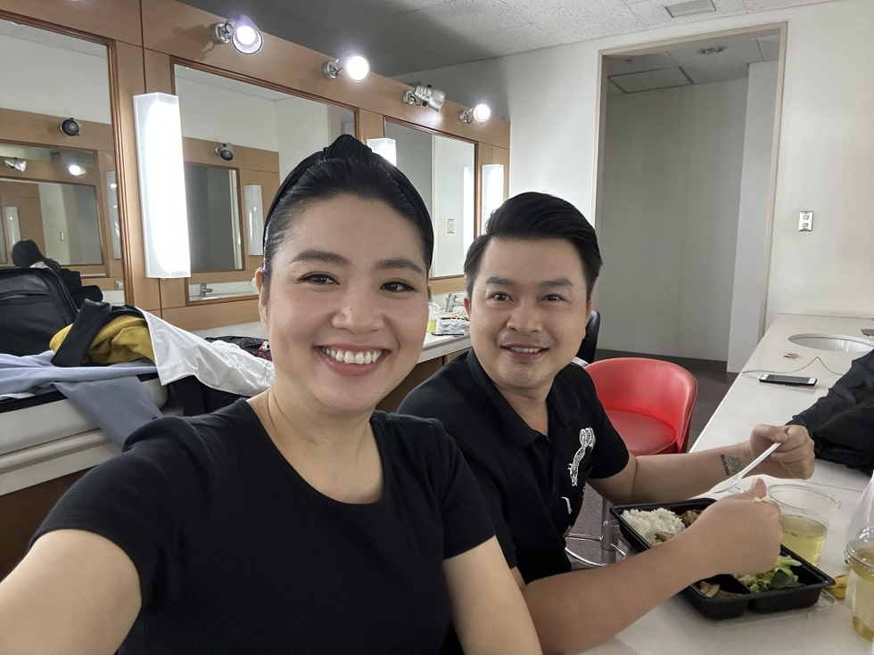 Lê Khánh: Hôn nhân bên chồng kém tuổi, ngại vì cảnh nóng với Quốc Trường - 3