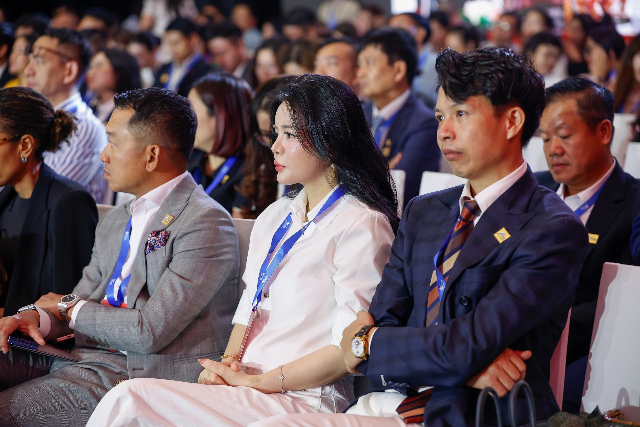 Thủ tướng: 'Các bạn giàu có là đất nước giàu có'- Ảnh 2. Thủ tướng: 'Các bạn giàu có là đất nước giàu có'- Ảnh 2.