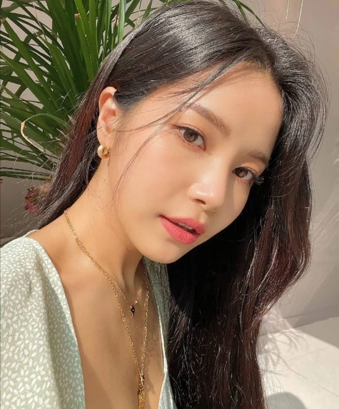 Có nên bôi kem chống nắng vào ban đêm? Sự thật nhiều người vẫn hiểu sai khiến da yếu đi từng ngày - 2