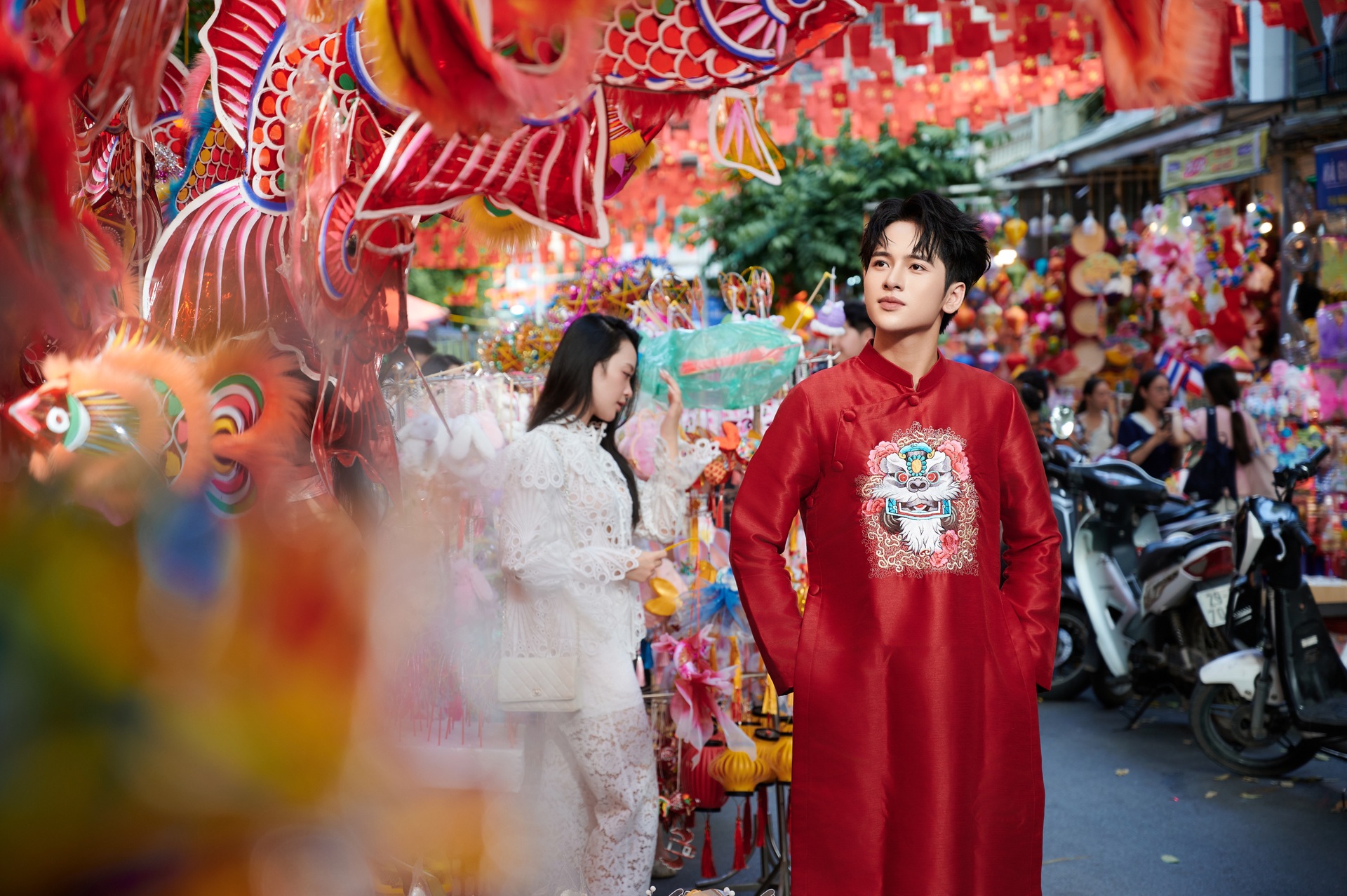 Á vương Hà Nội chia sẻ bí quyết diện áo dài nam vừa sành điệu vừa thoải mái - 6