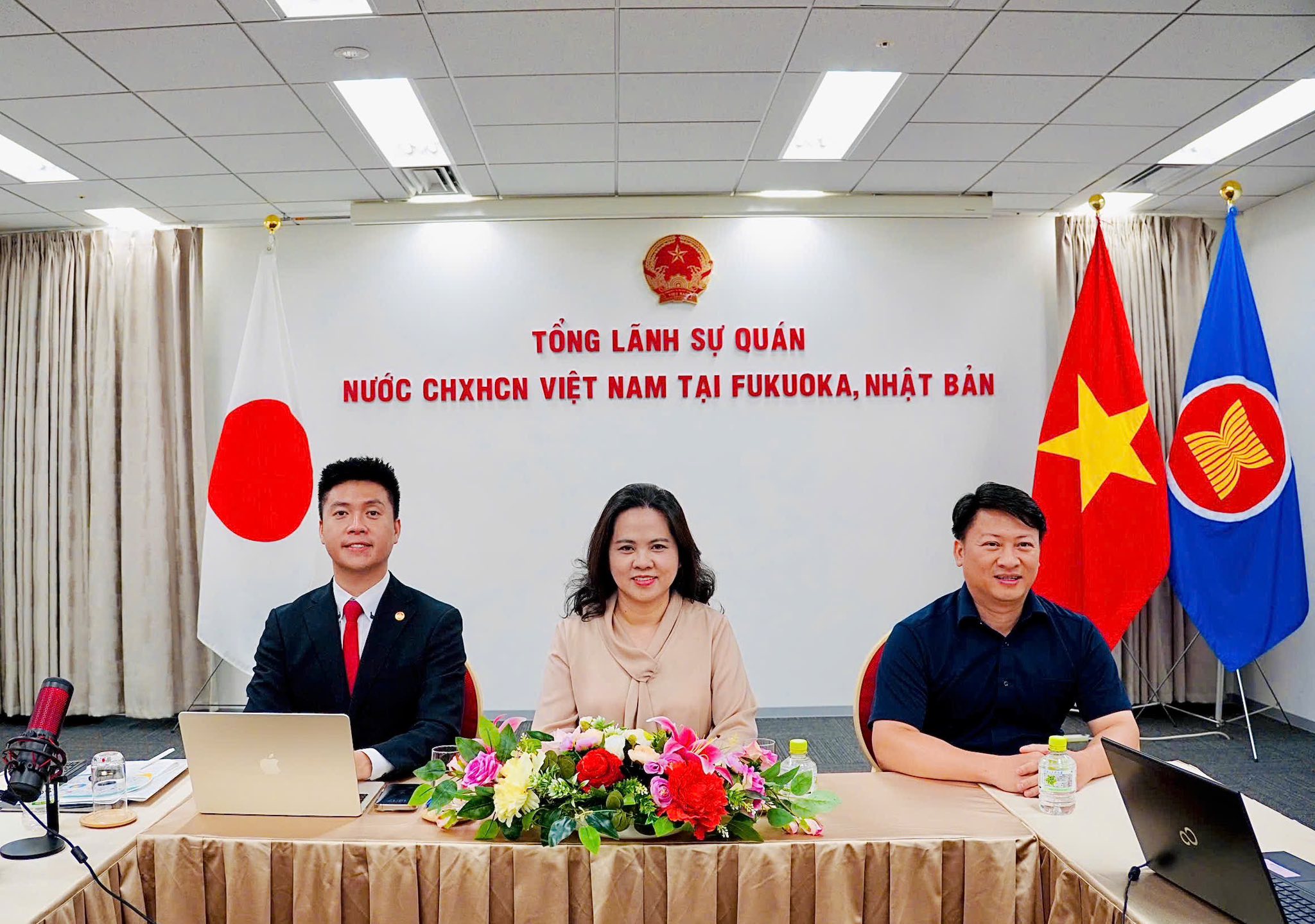 Hiệu trưởng ở Nhật và khát vọng 'Bản đồ số tiếng Việt toàn cầu'- Ảnh 3. Hiệu trưởng ở Nhật và khát vọng 'Bản đồ số tiếng Việt toàn cầu'- Ảnh 3.