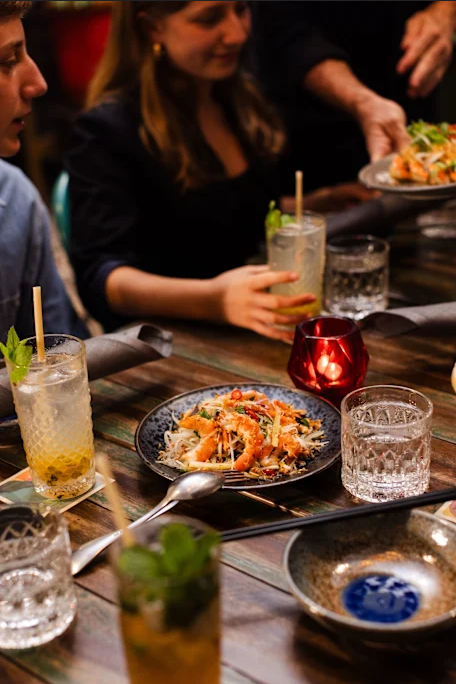 Nhà hàng Việt nổi tiếng tại Sydney đóng cửa sau 23 năm - Ảnh 3. Nhà hàng Việt nổi tiếng tại Sydney đóng cửa sau 23 năm - Ảnh 4.