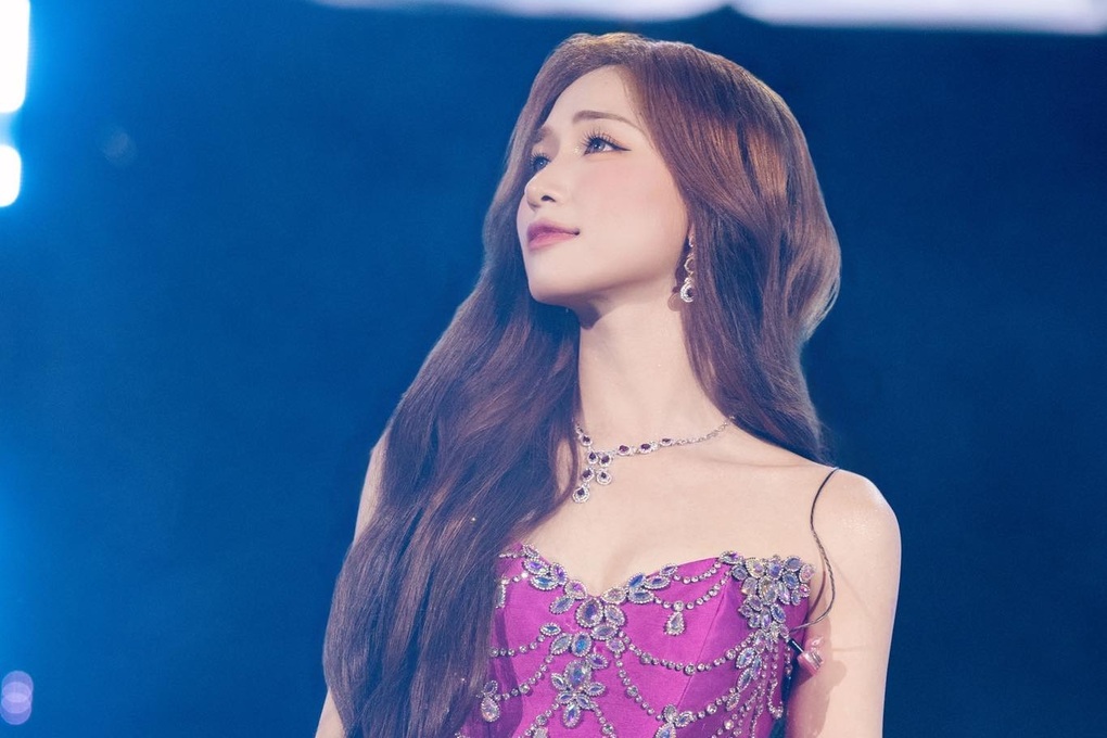 Vừa về Việt Nam, Đức Phúc ủng hộ 1 tỷ đồng giúp đồng bào vùng bão lũ - 2