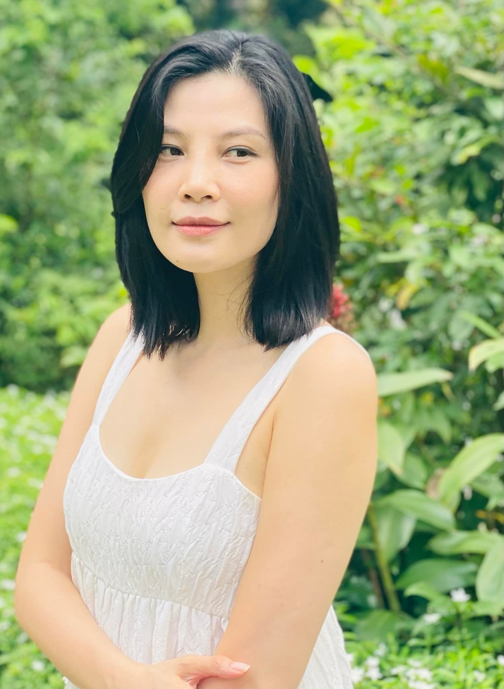 Siêu mẫu đầu tiên của Việt Nam rời showbiz 30 năm, giờ ra sao? - 7