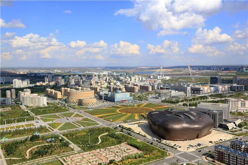 Phát hiện “thành phố ma” ở Trung Quốc: Hiện đại, bề thế mà không bóng người, chỉ có xe tự chạy trên đường- Ảnh 2.