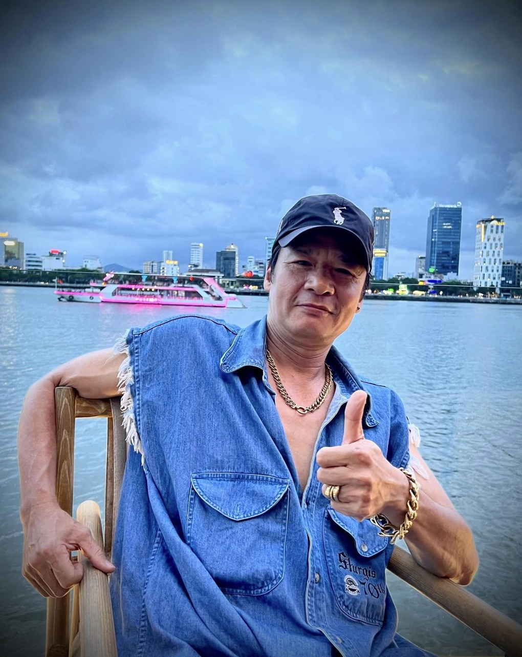 Nam diễn viên Việt đi xuất khẩu lao động, bị trục xuất về nước vì ẩu đả, mẹ kế đánh bằng cuốc suýt chết- Ảnh 5.