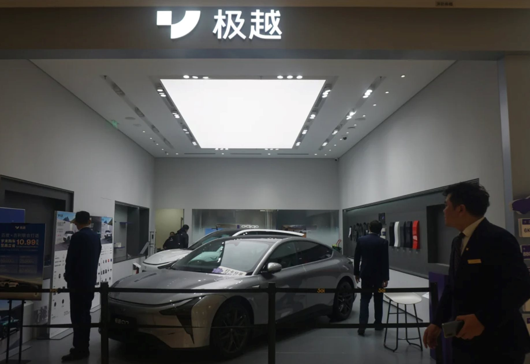 Bi kịch của ngành xe điện Trung Quốc: 200 công ty vật lộn sinh tồn, gần 5 triệu lao động đối diện tương lai bấp bênh- Ảnh 3.