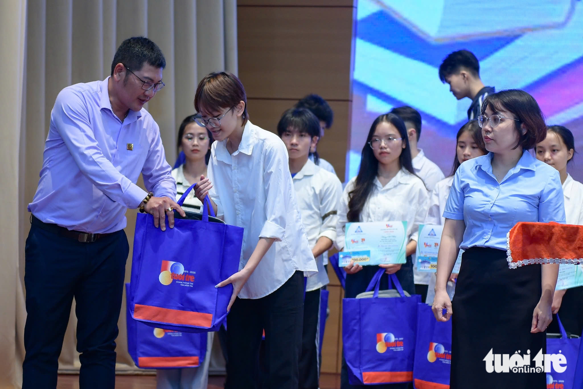 Tiếp sức đến trường - Ảnh 17.