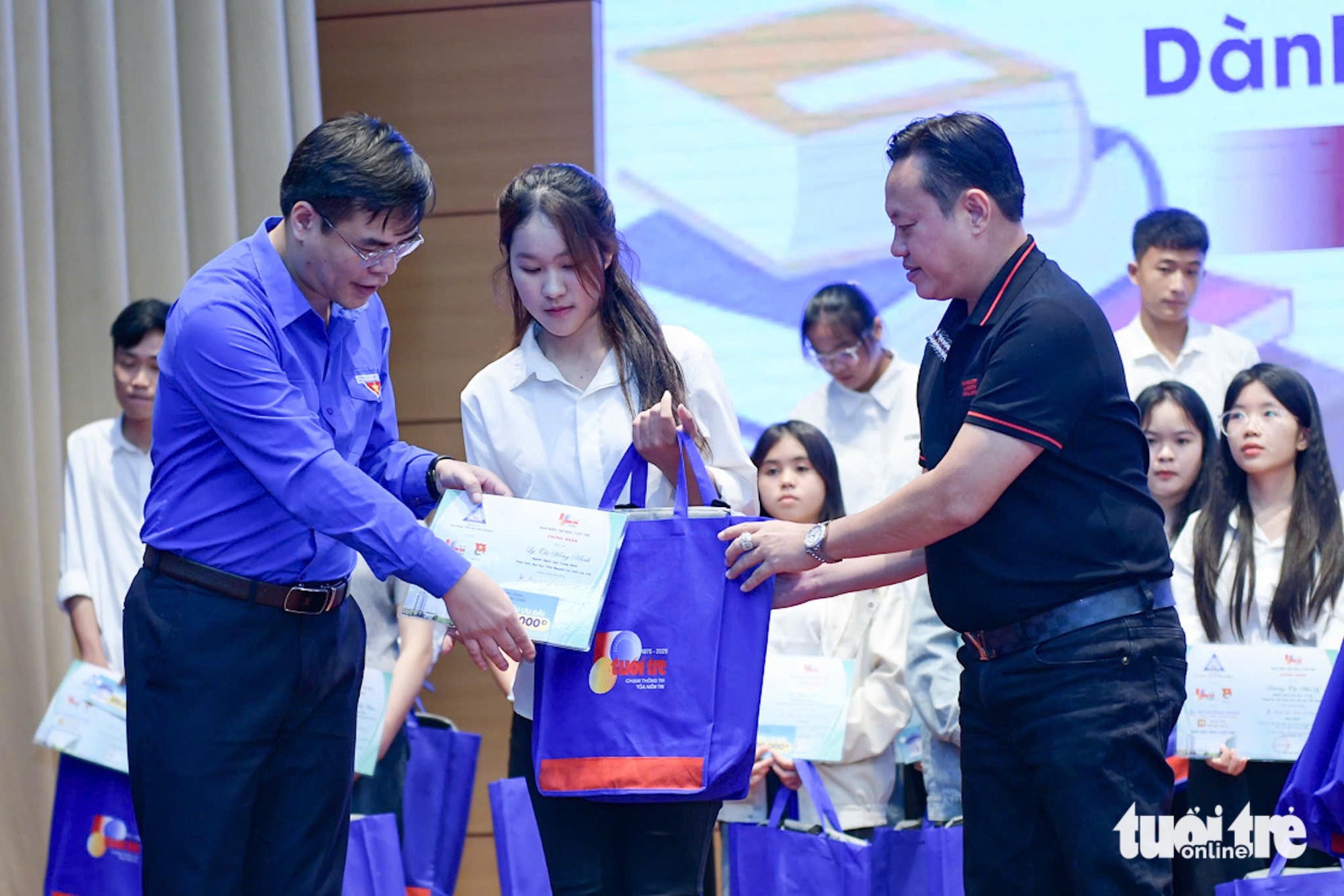 Tiếp sức đến trường - Ảnh 18.