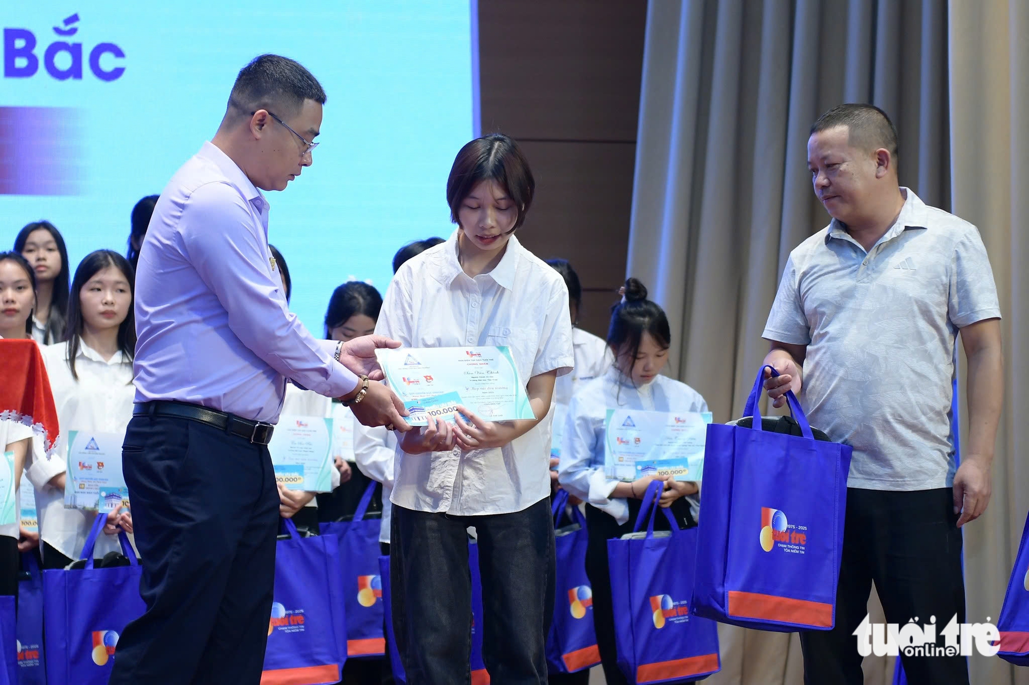 Tiếp sức đến trường - Ảnh 41.