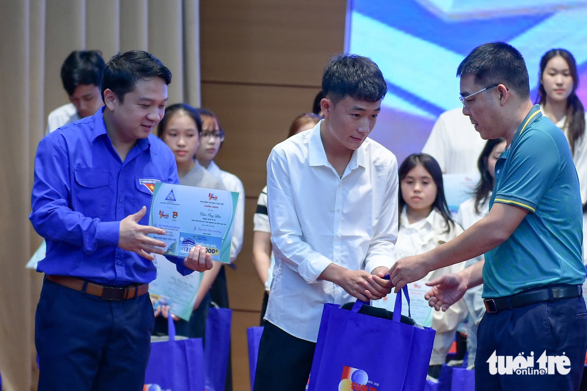 Tiếp sức đến trường - Ảnh 43.