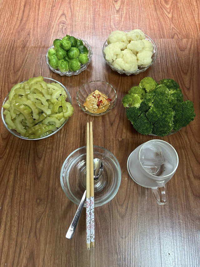 Thực đơn hàng ngày của Trương Thị May luôn phong phú, ăn nhiều ngũ cốc, rau, củ quả, đặc biệt luôn uống mỗi ngày từ 3 đến 4 ly bột gạo lứt. Thông thường gạo lứt được May hoặc mẹ mua về tự rang xay. Mỗi lần uống thì cho vào ly cối khoảng 3 đến 4 muỗng cà phê bột gạo lứt, thêm ít nước đun sôi để nguội.