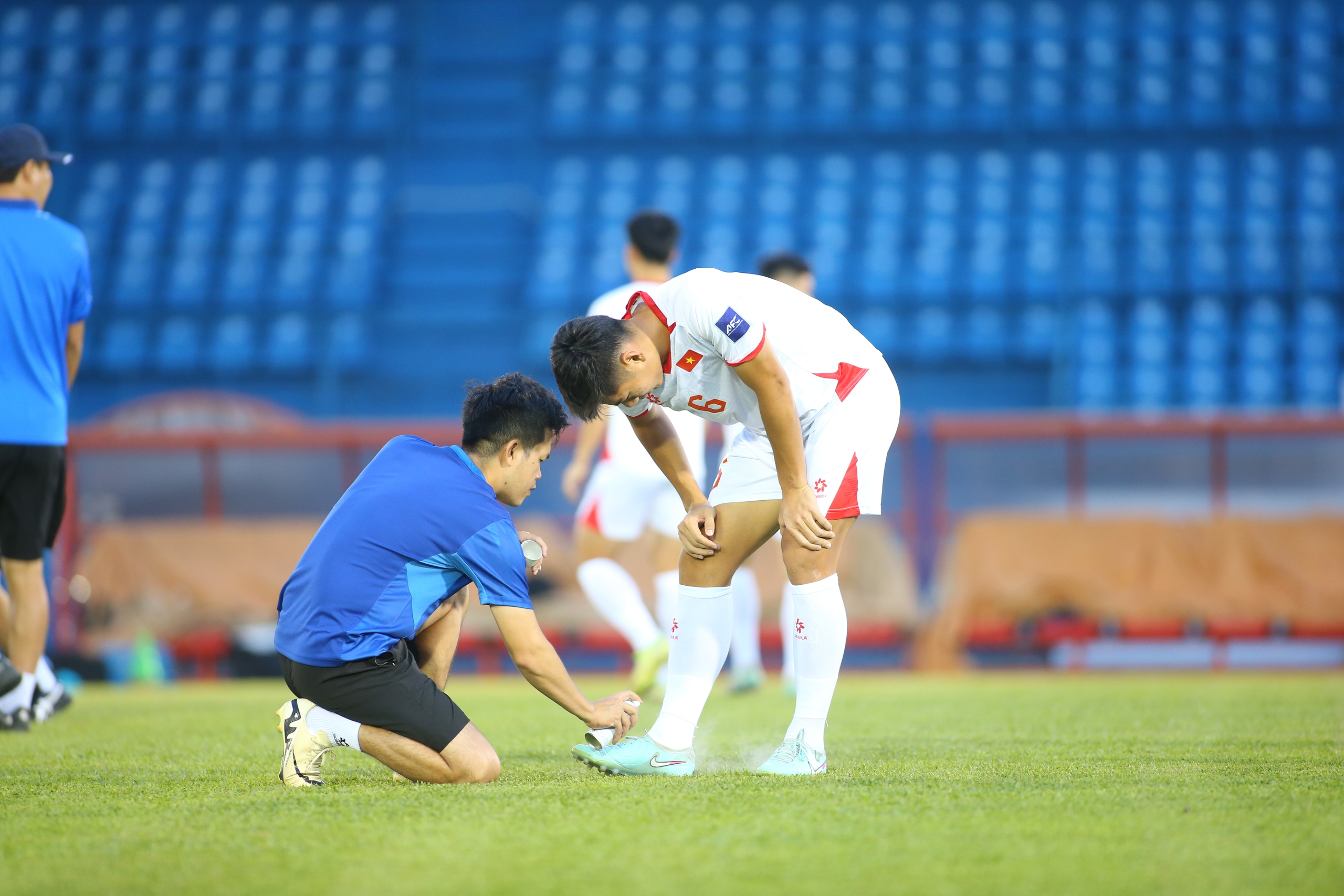 Xuất hiện nhiều tình tiết lạ trước thềm trận đội tuyển Việt Nam đấu Nepal
- Ảnh 4.