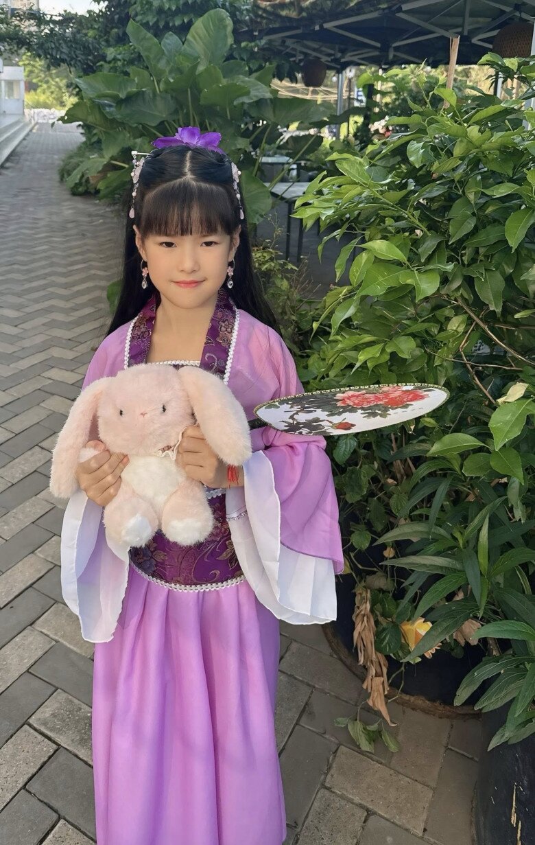 Sao Việt 24h: Đàm Vĩnh Hưng chúc mẹ ruột của con trai hạnh phúc, nhắc lại bài thơ tặng riêng trong đám cưới 7 Sao Việt 24h: Đàm Vĩnh Hưng chúc mẹ ruột của con trai hạnh phúc, nhắc lại bài thơ tặng riêng trong đám cưới - 6