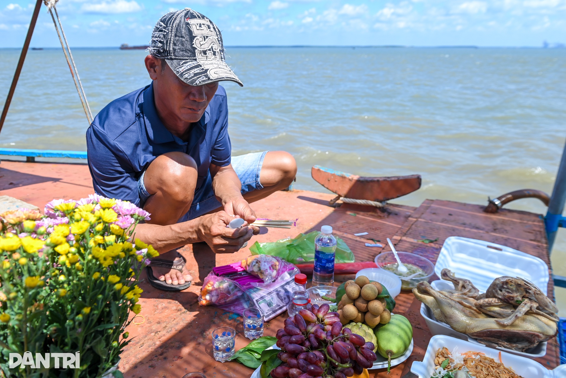 Cần Giờ rộn ràng Lễ hội Nghinh Ông, hàng trăm ngư dân ra khơi cầu bình an - 5