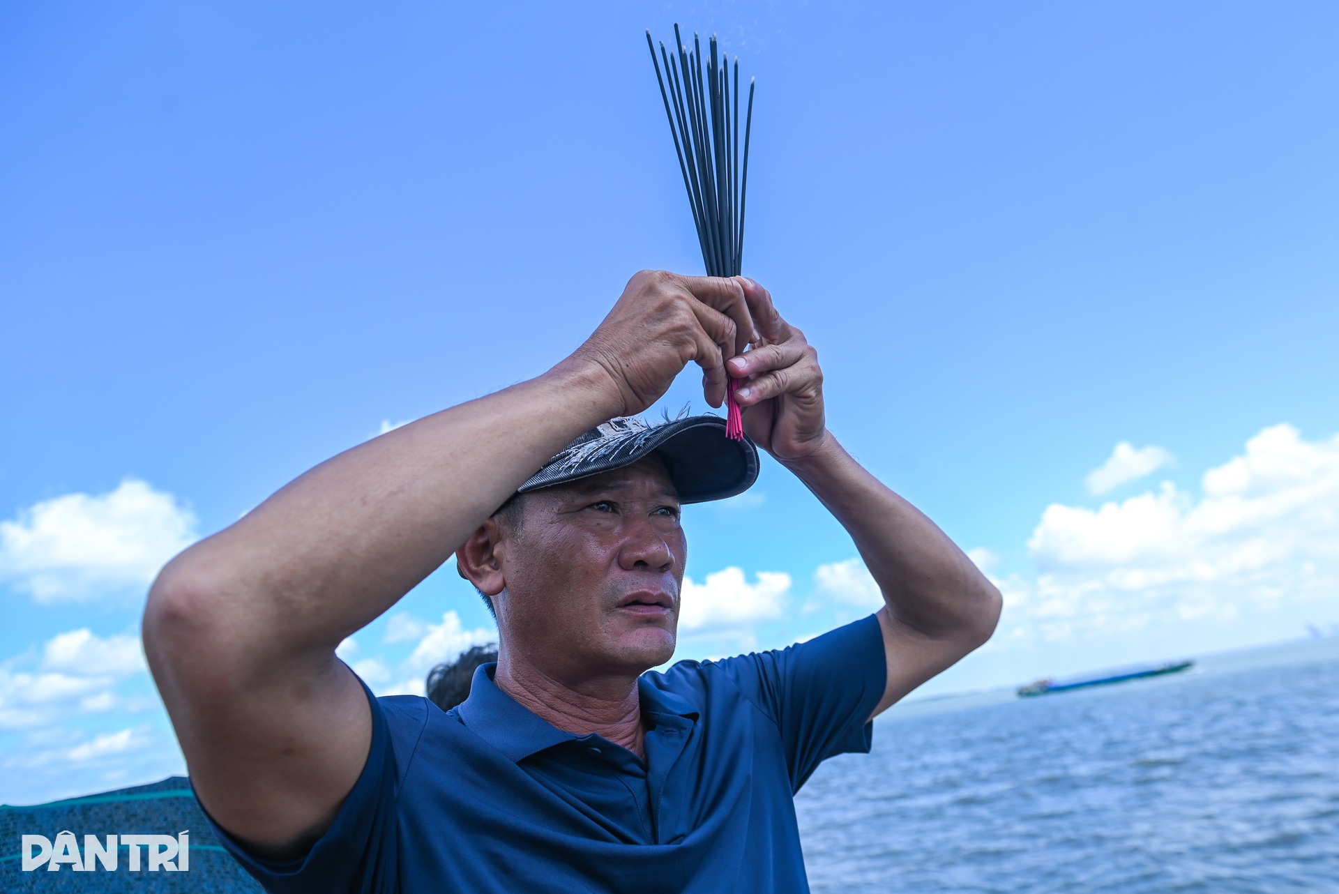 Cần Giờ rộn ràng Lễ hội Nghinh Ông, hàng trăm ngư dân ra khơi cầu bình an - 6