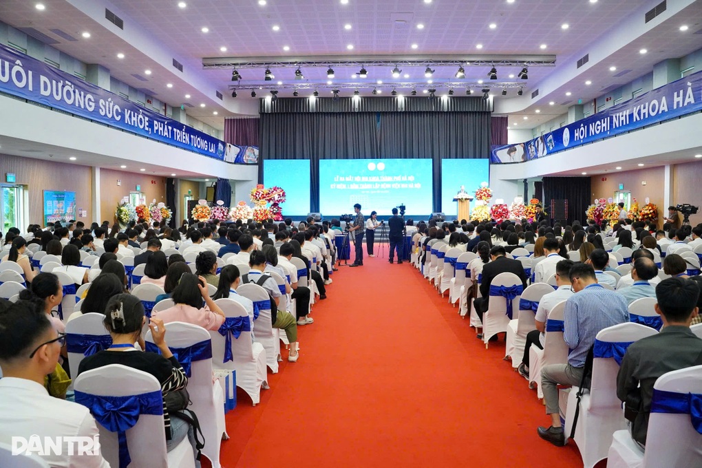 Hà Nội đẩy mạnh phát triển y học chính xác trong điều trị nhi khoa - 2