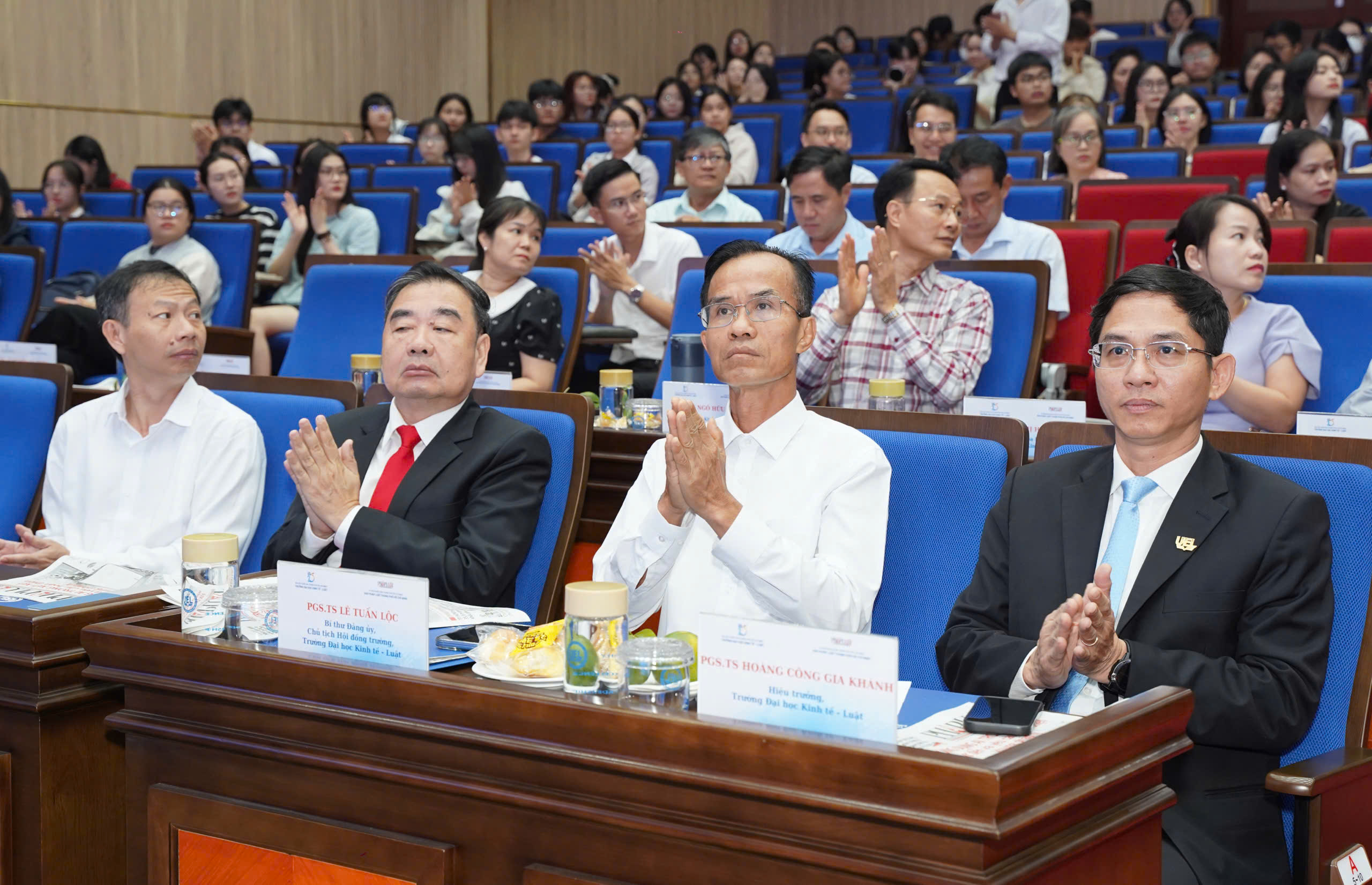 Chuyên gia góp ý: Không vội luật hoá AI - Ảnh 3.