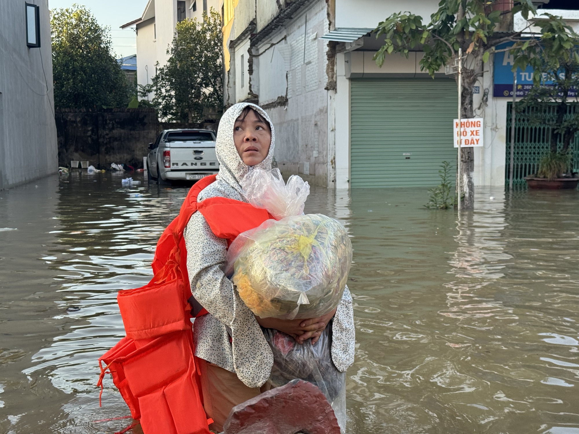 Thái Nguyên và những giọt nước mắt trong lũ dữ: 