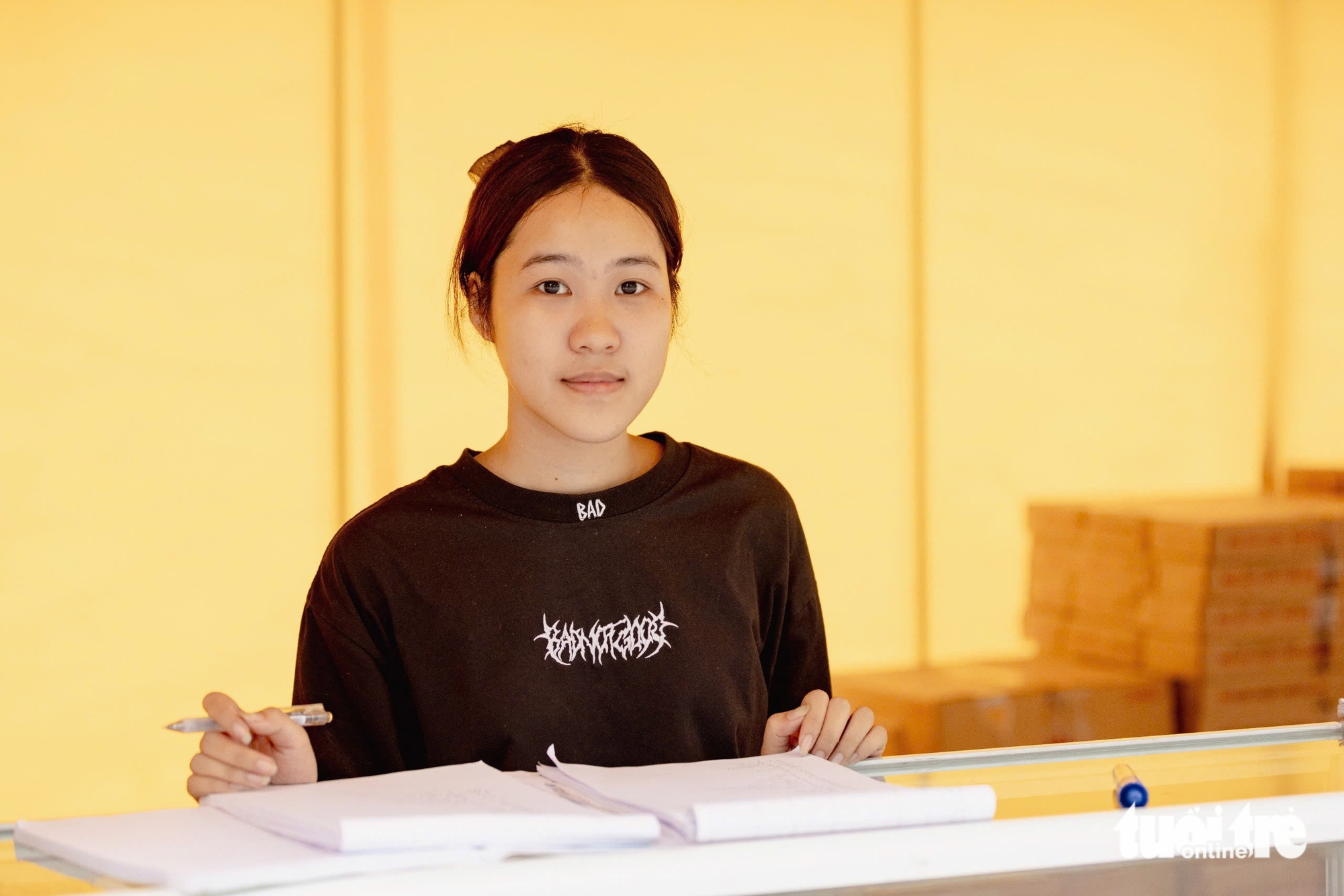 Nữ sinh Lào Cai 3 năm giỏi Văn tỉnh, đậu đại học xuống Hà Nội làm thêm 15 tiếng đóng học phí - Ảnh 3.