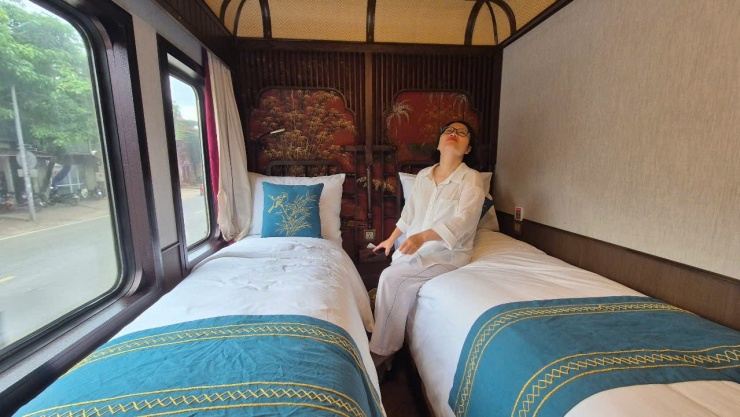Chuyến tàu hơn 200 triệu đồng/người ở Việt Nam có gì khiến du khách mê mẩn? - 8
