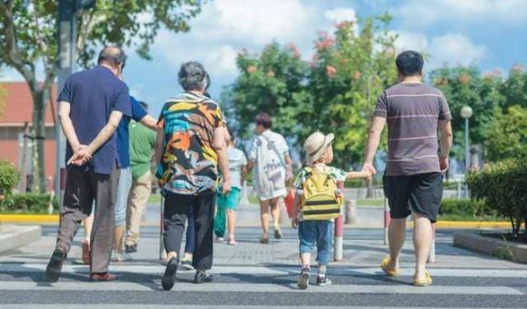 bộ tộc nữ, khám phá thế giới