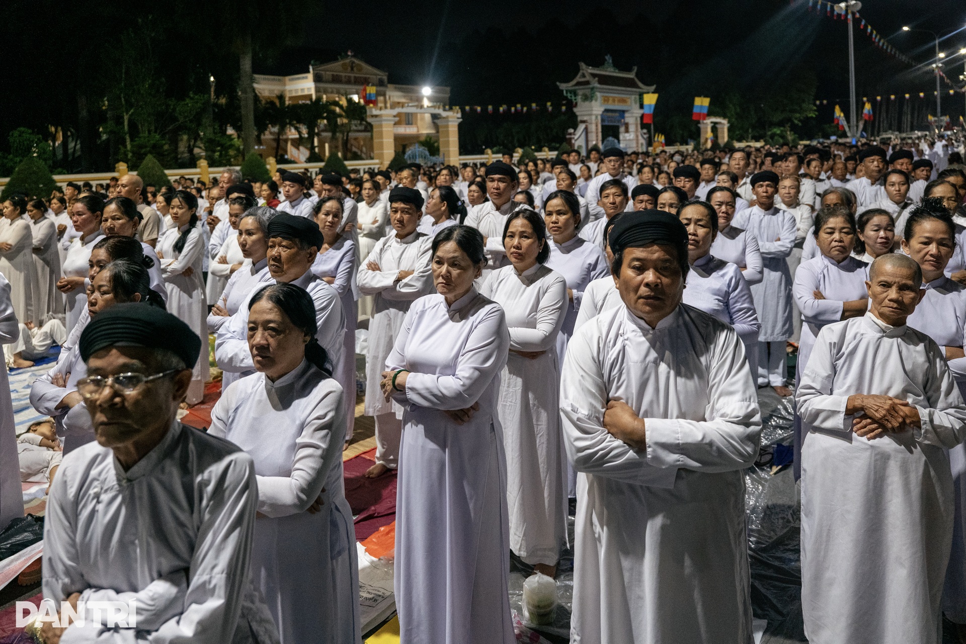 Tây Ninh rực sáng đêm Đại lễ Hội Yến Diêu Trì Cung 2025 - 12