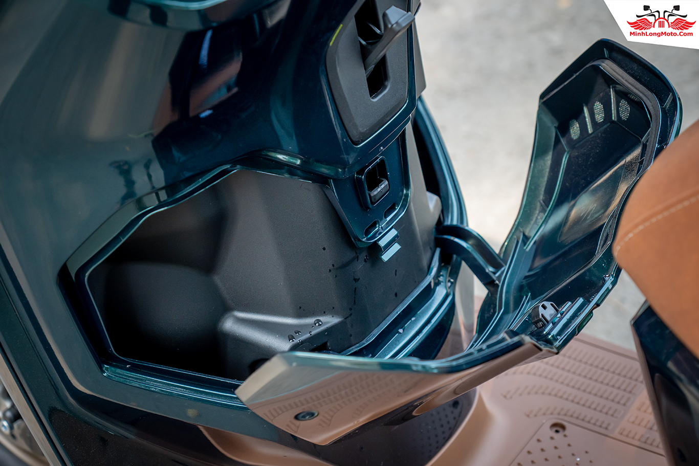 Vừa về đại lý bản đời mới của xe ga Honda đẹp như Vespa: 1 lít xăng đi 45km, có phanh Vừa về đại lý bản đời mới của xe ga Honda đẹp như Vespa: 1 lít xăng đi 45km, có phanh