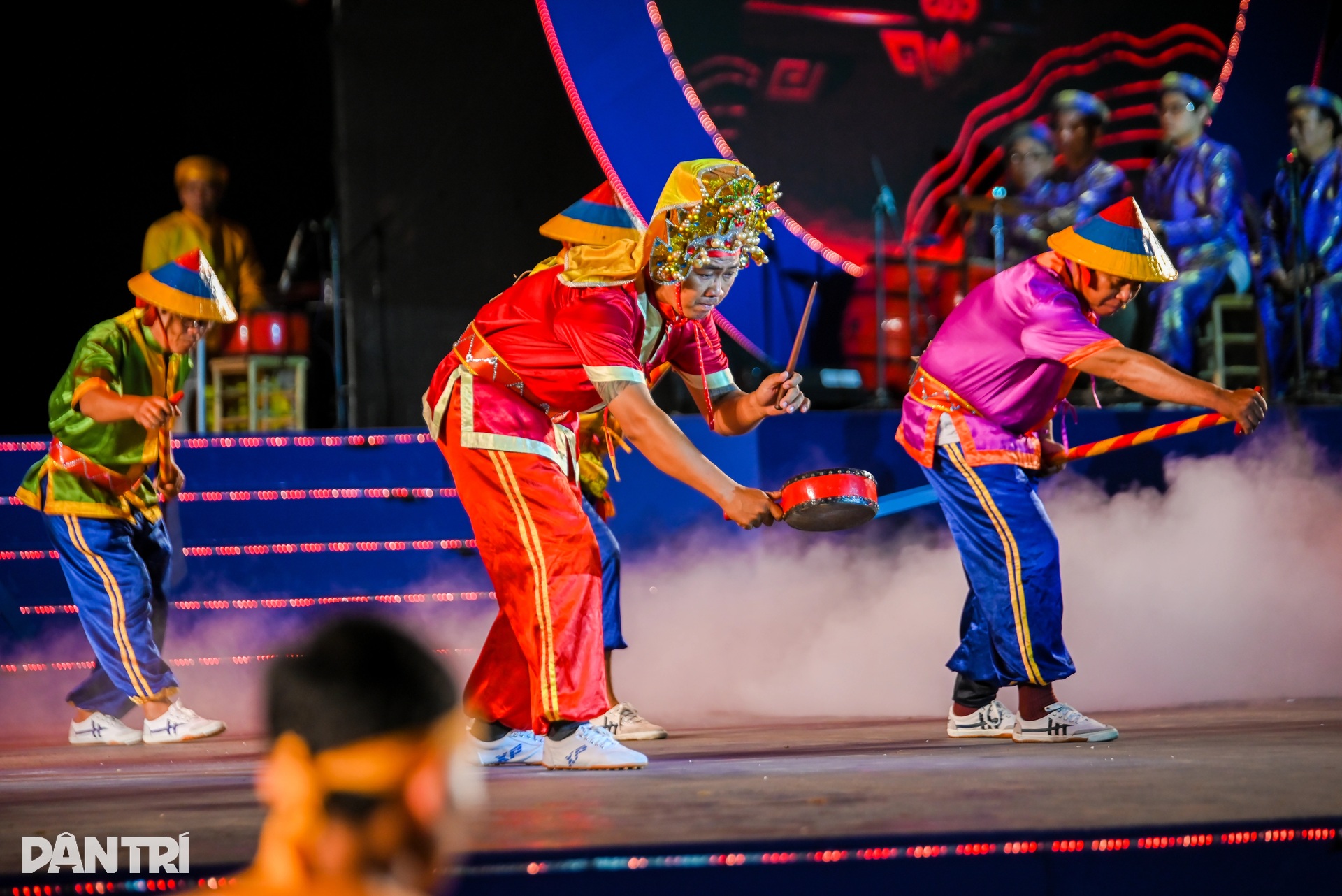  Rực rỡ đêm khai mạc Lễ hội Nghinh Ông Cần Giờ 2025 - 11
