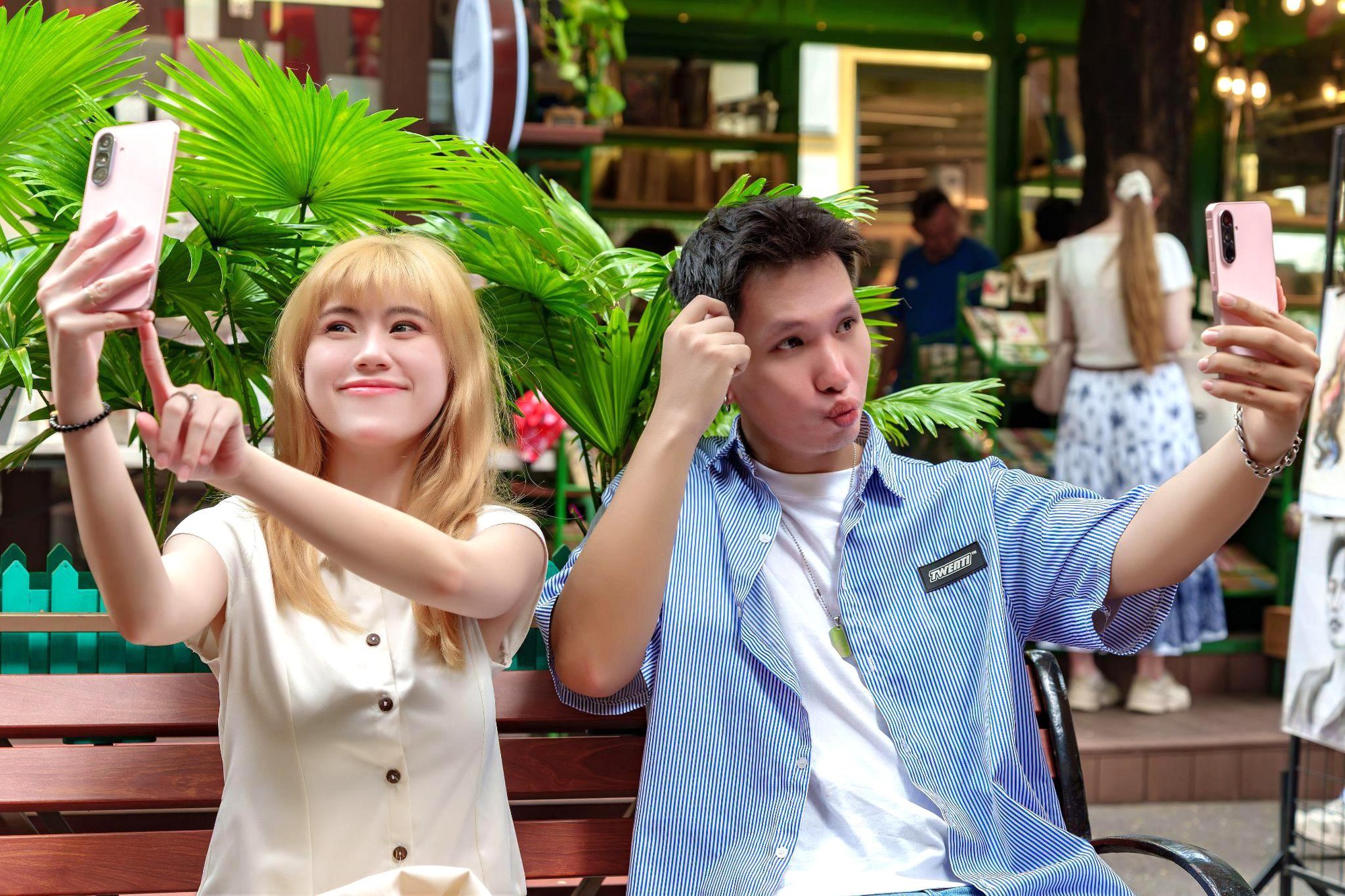 Không chỉ smartphone đơn thuần, Galaxy A56 5G là chất xúc tác sáng tạo cho thế hệ trẻ- Ảnh 3. Không chỉ smartphone đơn thuần, Galaxy A56 5G là chất xúc tác sáng tạo cho thế hệ trẻ- Ảnh 3.